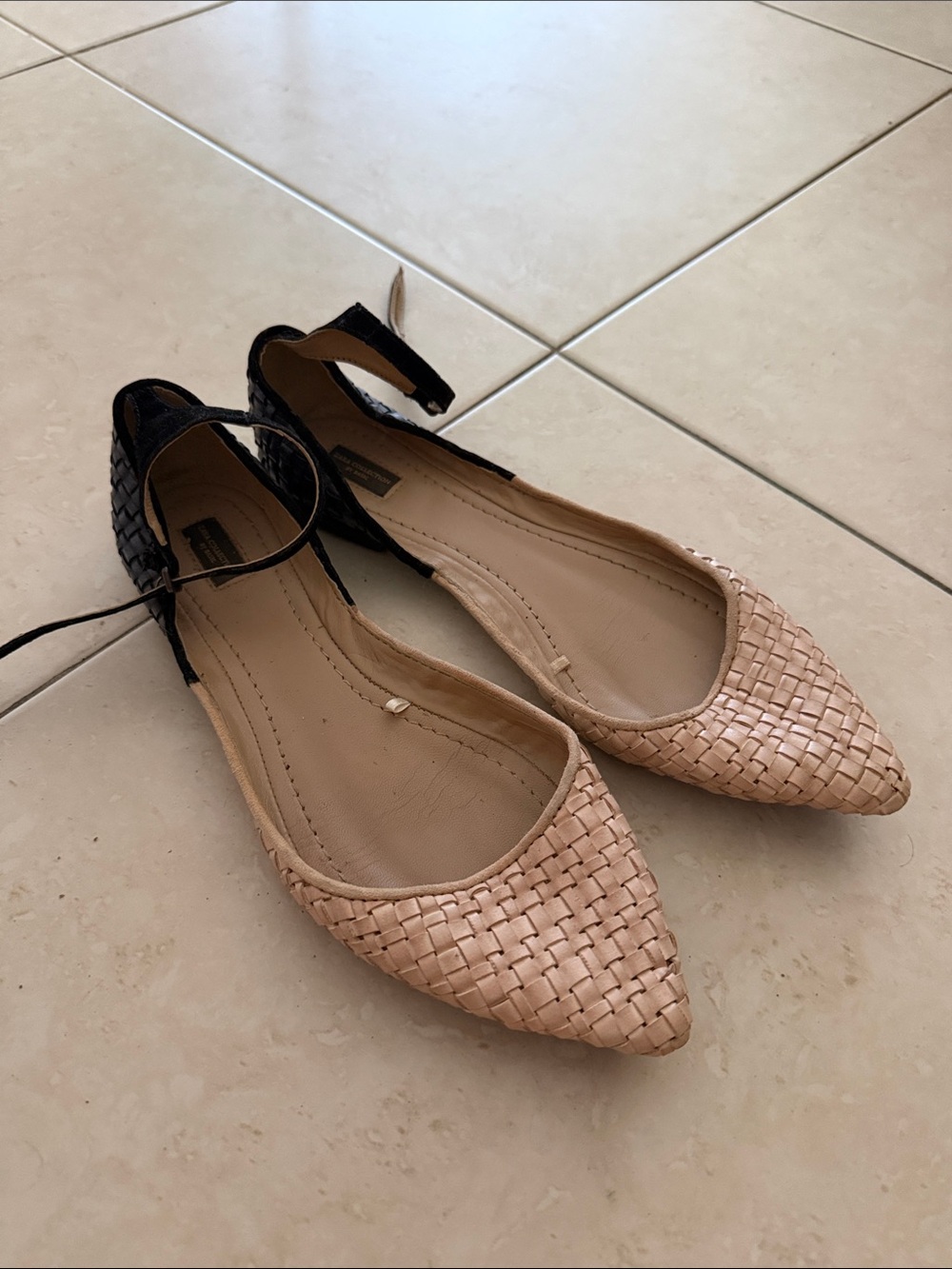 Woven Pointed Toe Ankle Tie Flats - Black & Beige